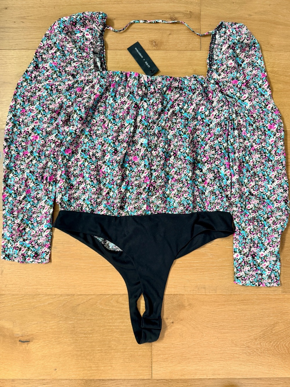 NWT AFRM Nordstrom Bodysuit Ditsy Black Floral Multi Long Sleeve Crinkle Large